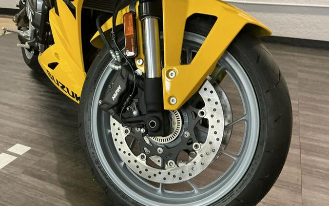 2025 Suzuki GSX 8R