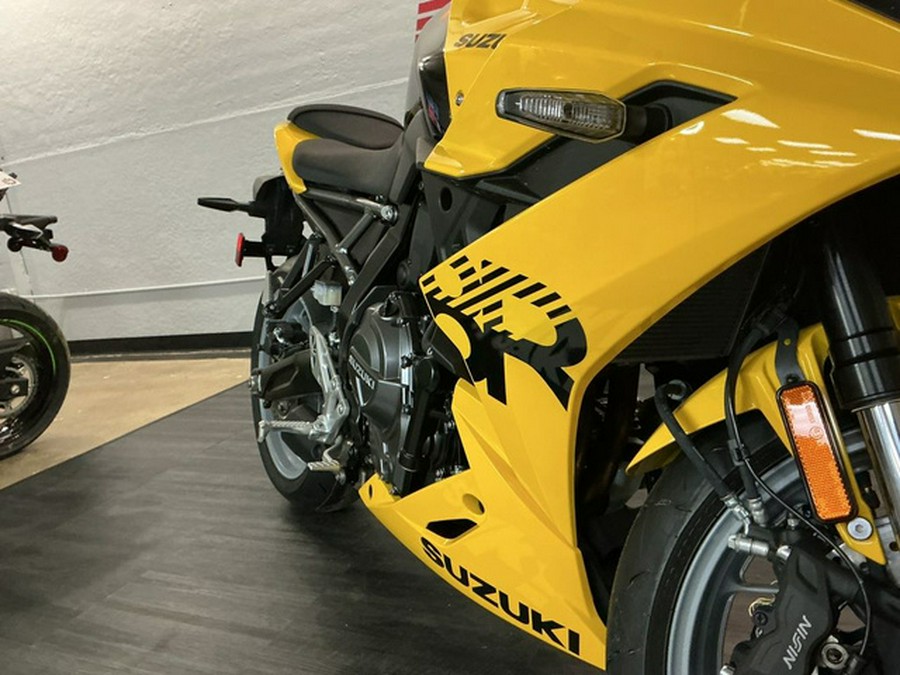2025 Suzuki GSX 8R
