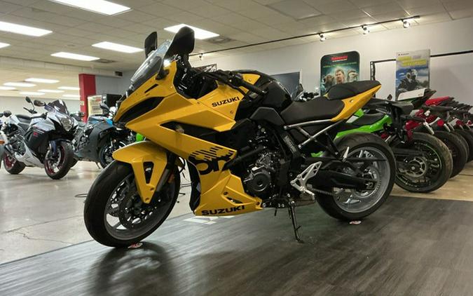 2025 Suzuki GSX 8R