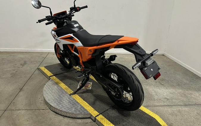 2026 KTM SMC 390 R