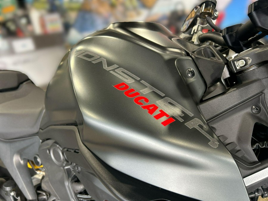 2022 Ducati MONSTER 937