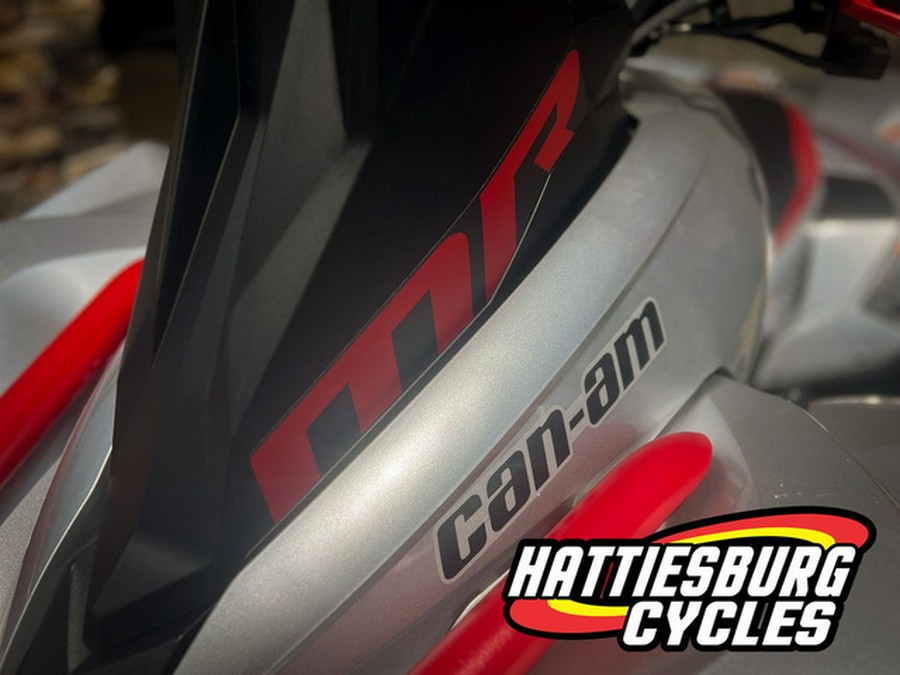 2026 Can-Am Renegade X mr 1000 R Hyper Silver & Legion Red