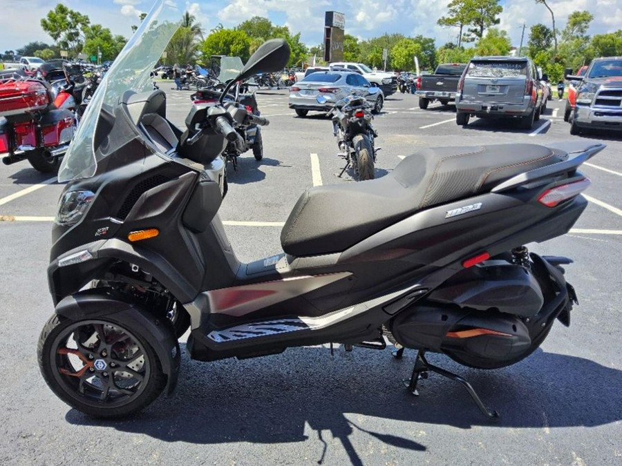 2025 Piaggio MP3 530 Exclusive