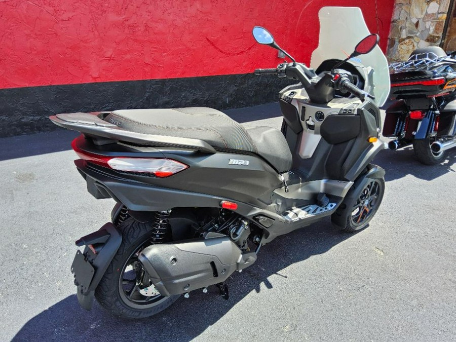 2025 Piaggio MP3 530 Exclusive