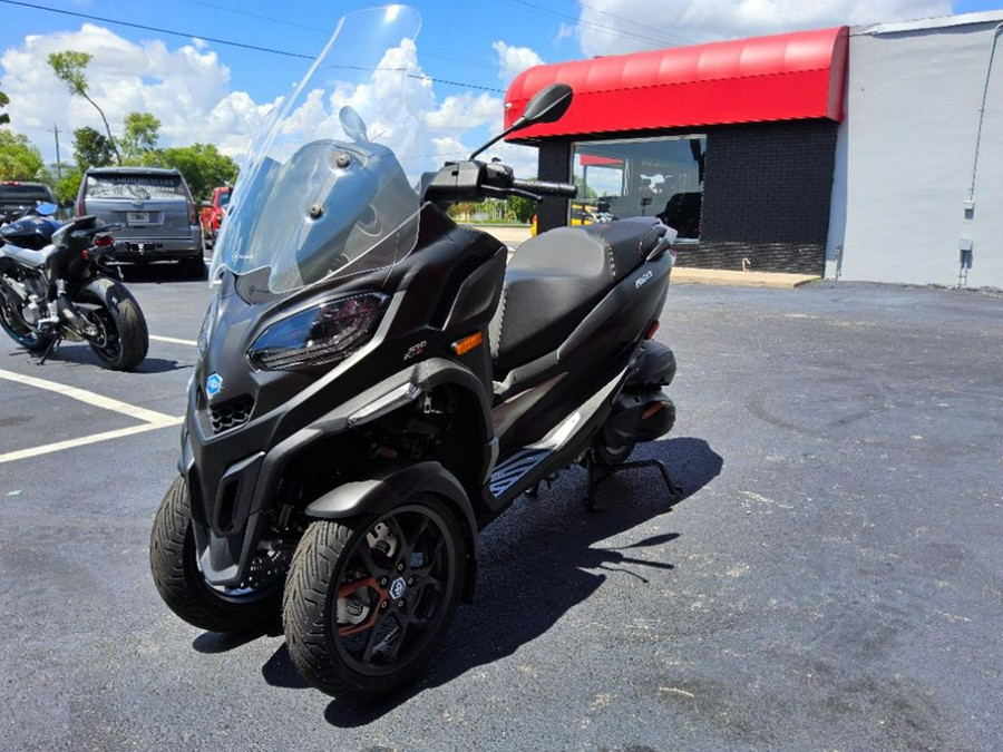 2025 Piaggio MP3 530 Exclusive