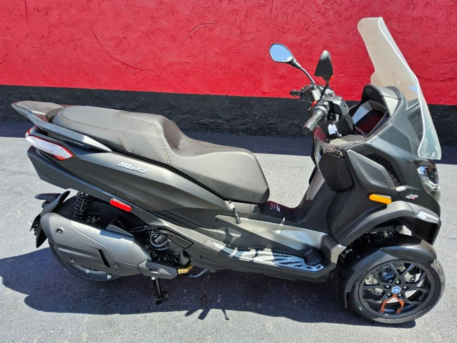 2025 Piaggio MP3 530 Exclusive