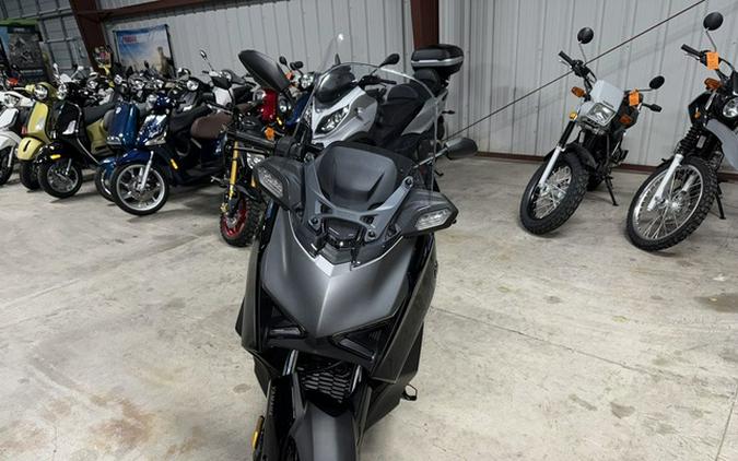 2025 Yamaha XMAX