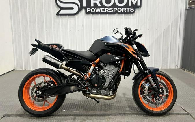 2023 KTM Duke 890 R