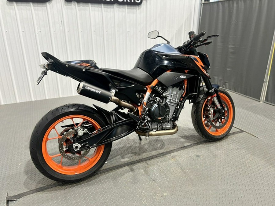 2023 KTM Duke 890 R
