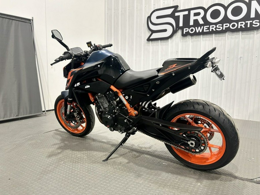 2023 KTM Duke 890 R