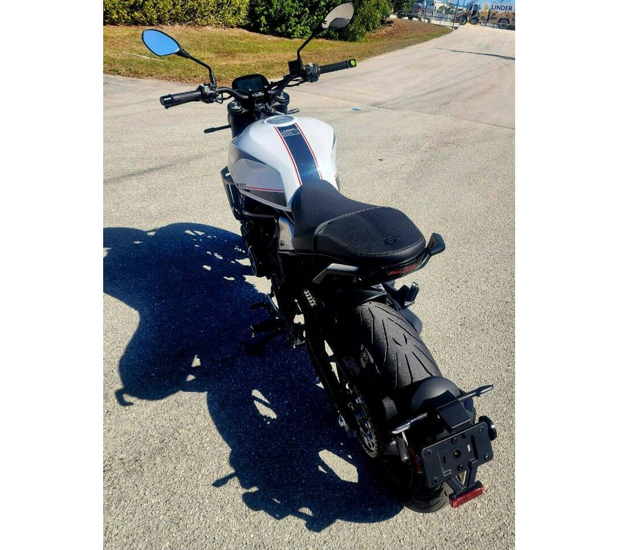 2023 Moto Morini STR 650