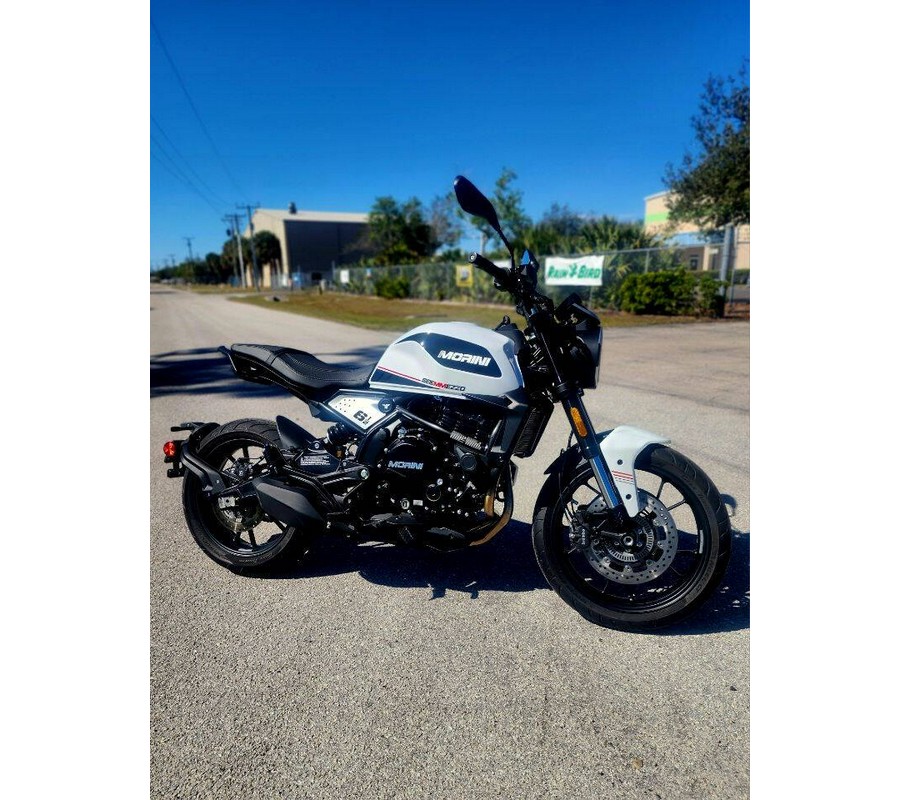2023 Moto Morini STR 650