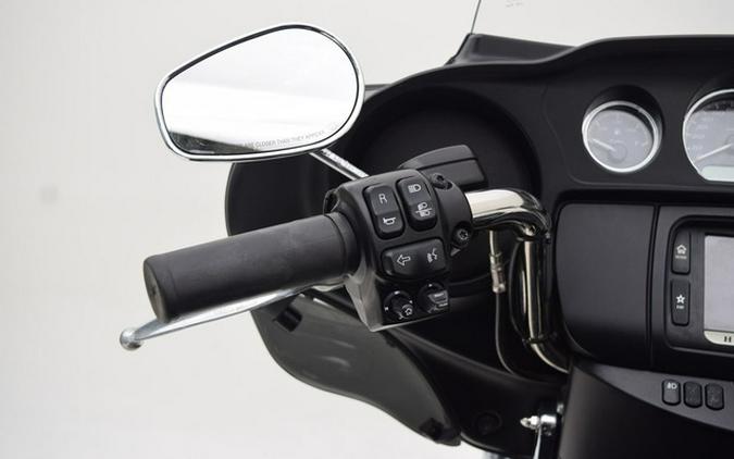 2016 Harley-Davidson FLHTCUTG - Tri Glide Ultra