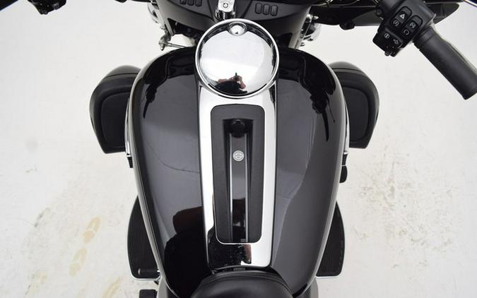 2016 Harley-Davidson FLHTCUTG - Tri Glide Ultra