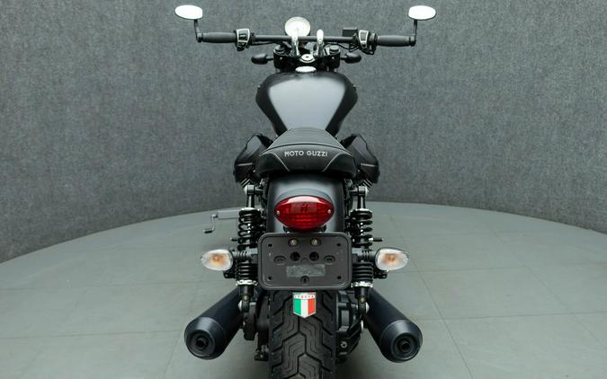 2017 MOTO GUZZI V9 BOBBER W/ABS