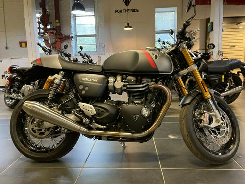 2020 Triumph Thruxton RS Review (17 Fast Facts)