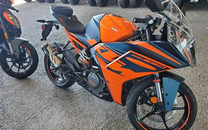 2023 KTM RC 390