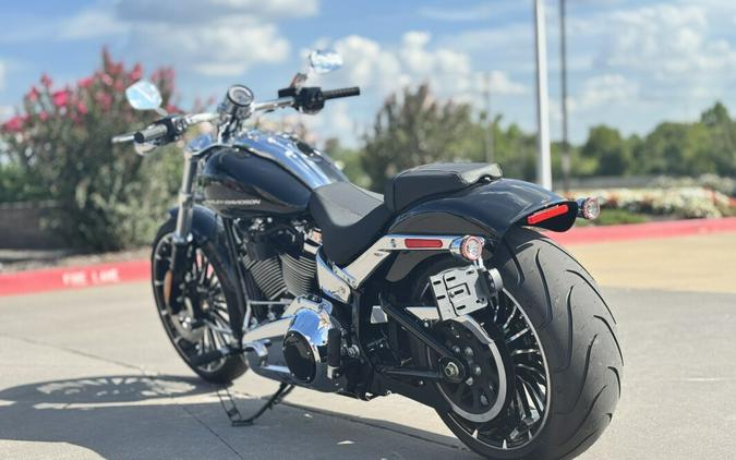 2025 Harley-Davidson® Breakout® FXBR Vivid Black