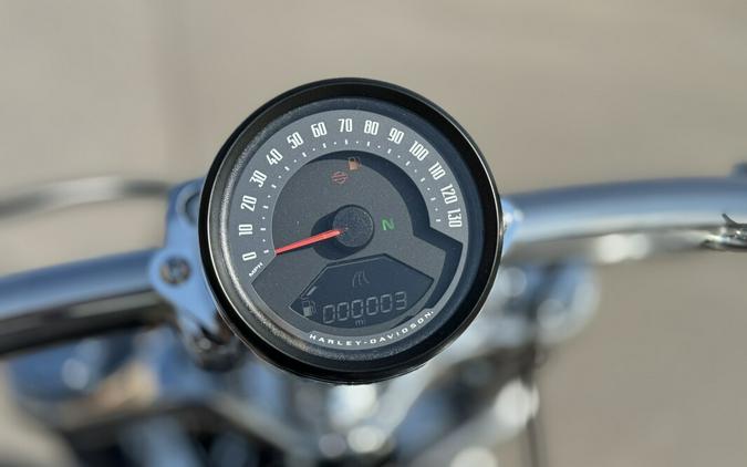 2025 Harley-Davidson® Breakout® FXBR Vivid Black