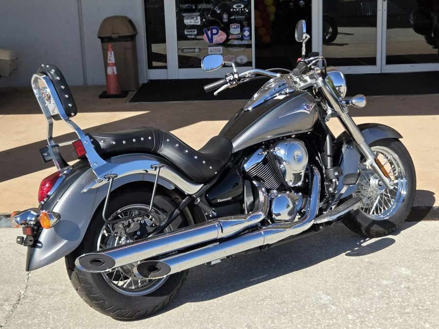 2024 Kawasaki VULCAN 900 CLASSIC