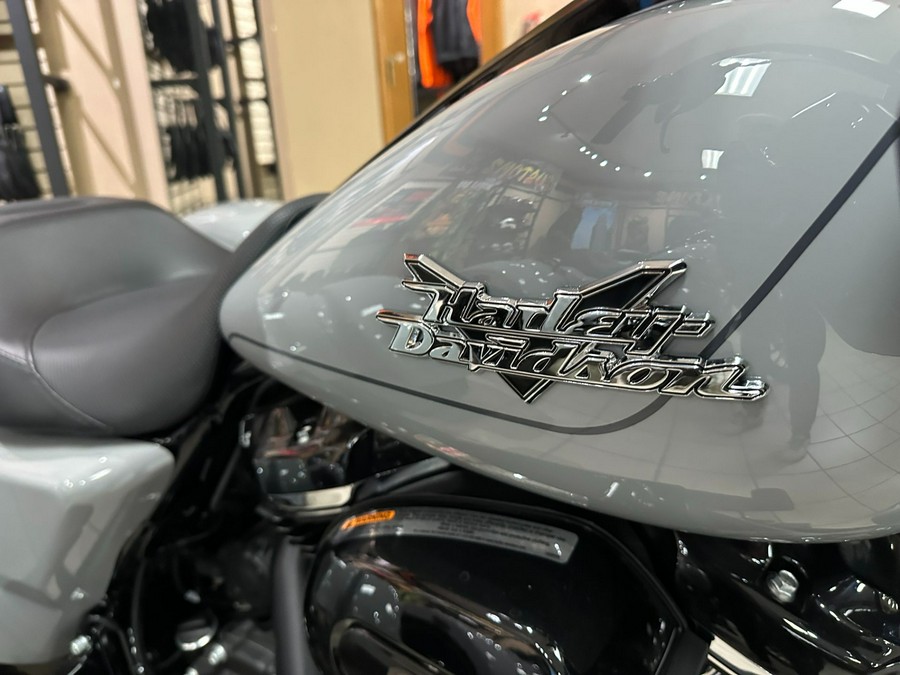 2025 Harley-Davidson Road Glide® 3