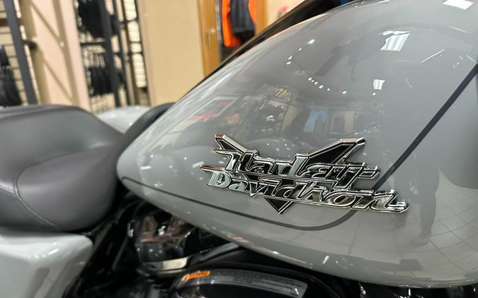 2025 Harley-Davidson Road Glide® 3