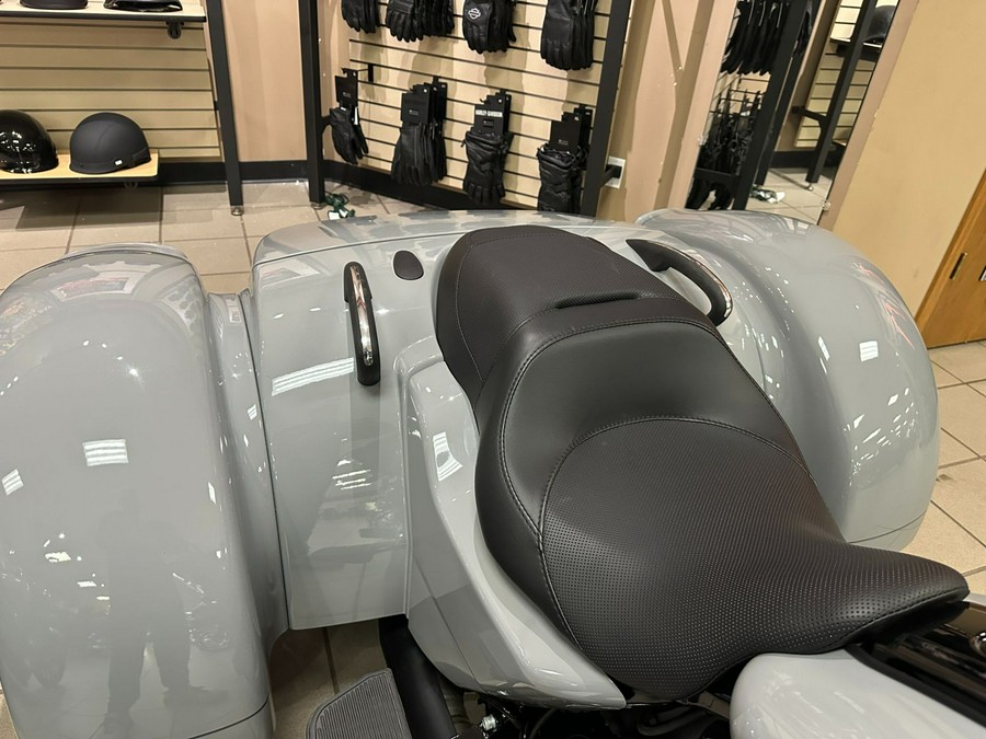 2025 Harley-Davidson Road Glide® 3