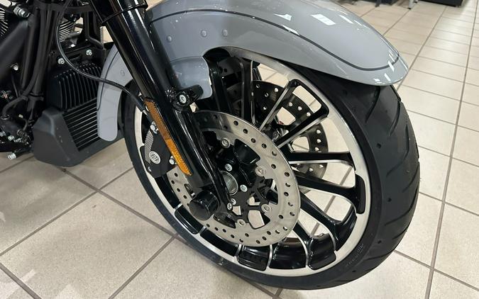 2025 Harley-Davidson Road Glide® 3