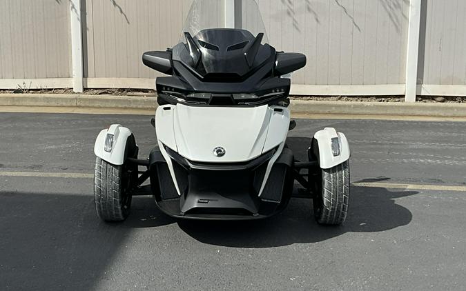2026 Can-Am SPYDER RT 1330 SE6