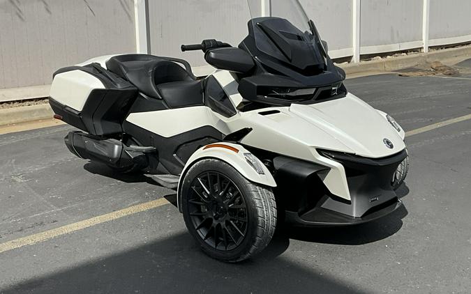 2026 Can-Am SPYDER RT 1330 SE6