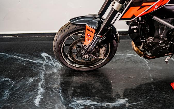 2018 KTM 690 Duke