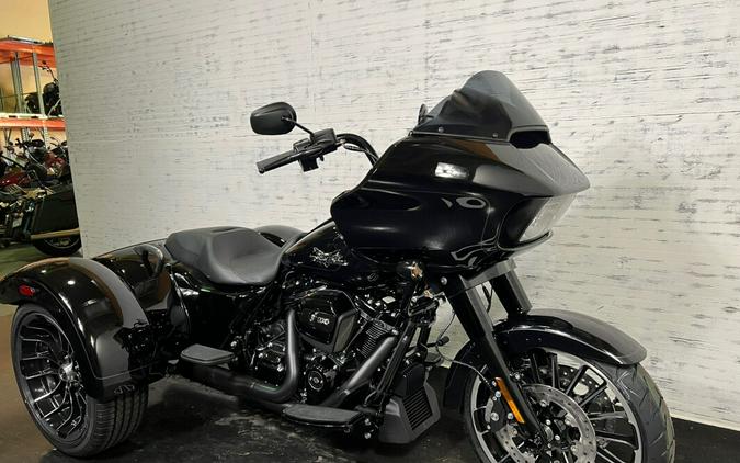 2024 Harley-Davidson® Road Glide® 3