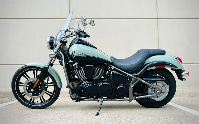 2023 Kawasaki Vulcan 900 Custom