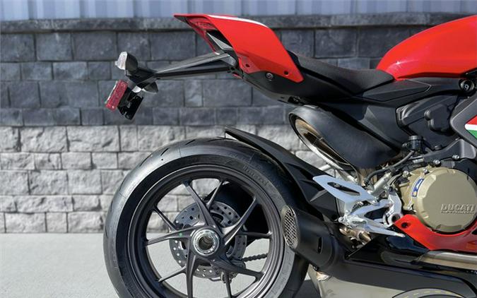 2024 Ducati Panigale V2 Bayliss