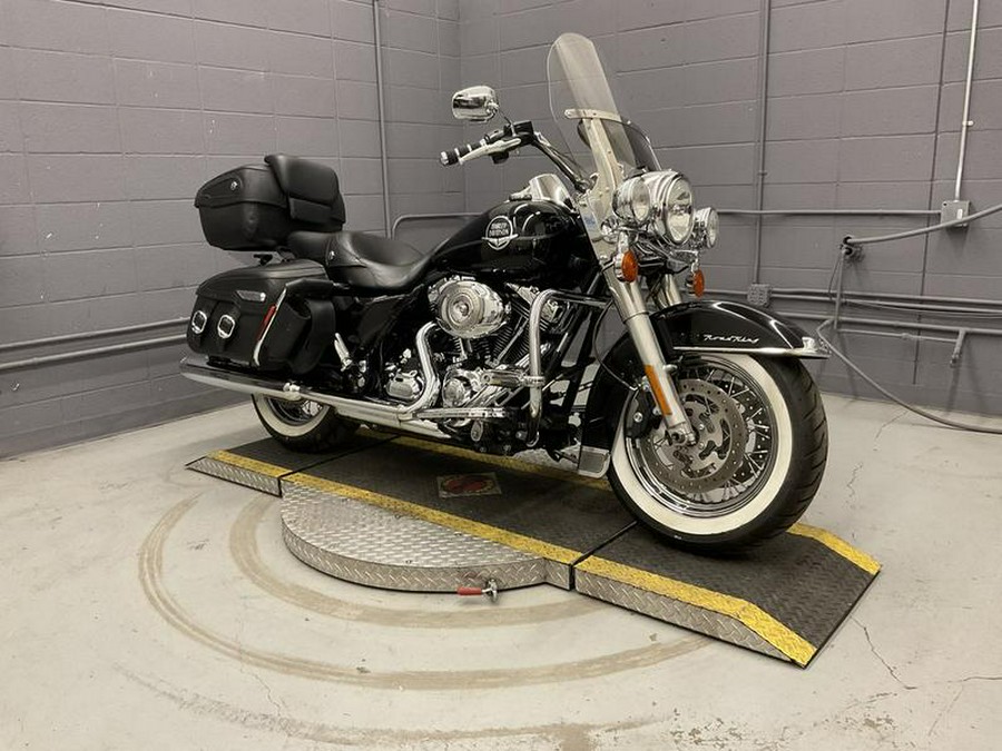 2009 Harley-Davidson® FLHRC - Road King® Classic