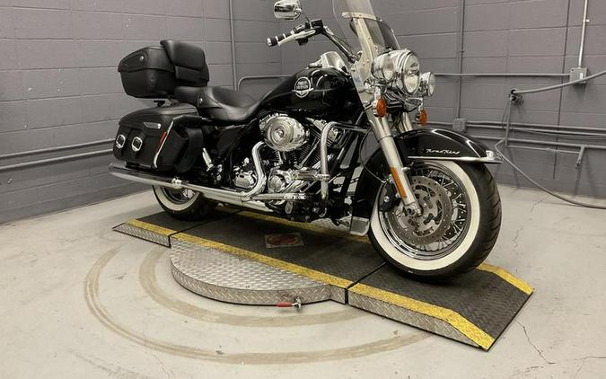 2009 Harley-Davidson® FLHRC - Road King® Classic