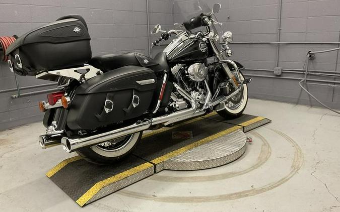 2009 Harley-Davidson® FLHRC - Road King® Classic