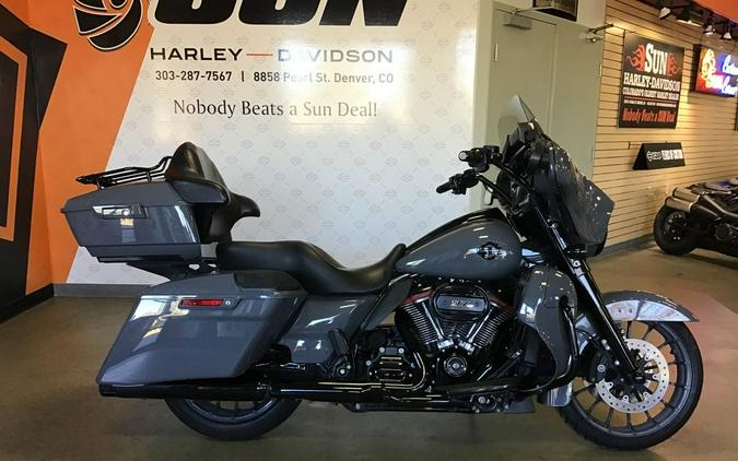 2018 Harley-Davidson® FLHXSE - CVO™ Street Glide®