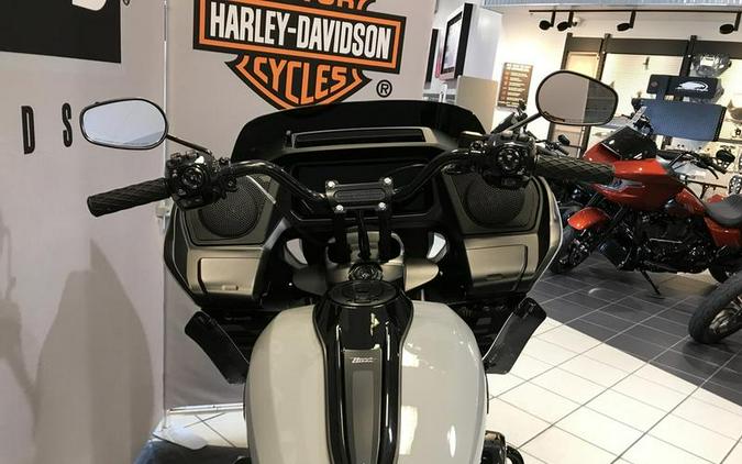 2024 Harley-Davidson® FLTRX - Road Glide®