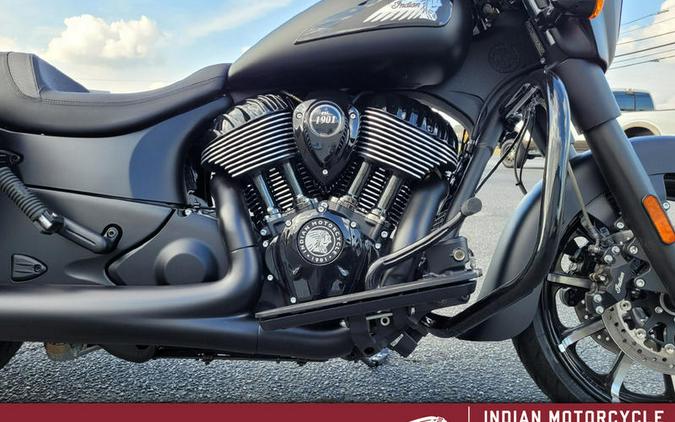 2024 Indian Motorcycle® Chieftain® Dark Horse® w/Powerband Audio Pkg Black Smoke
