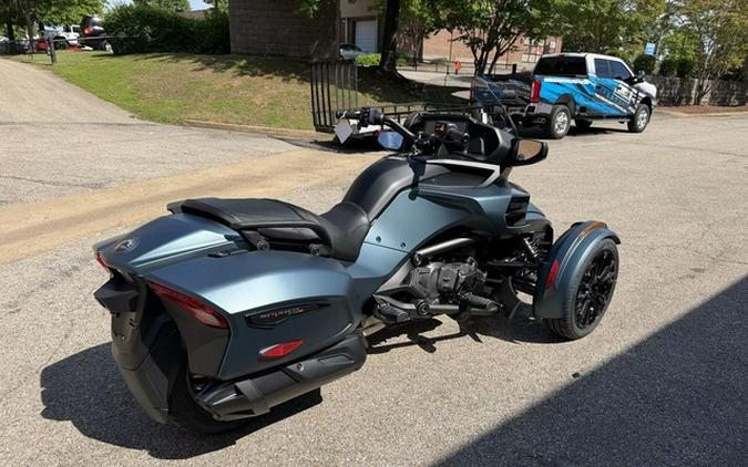 2026 Can-Am Spyder RT