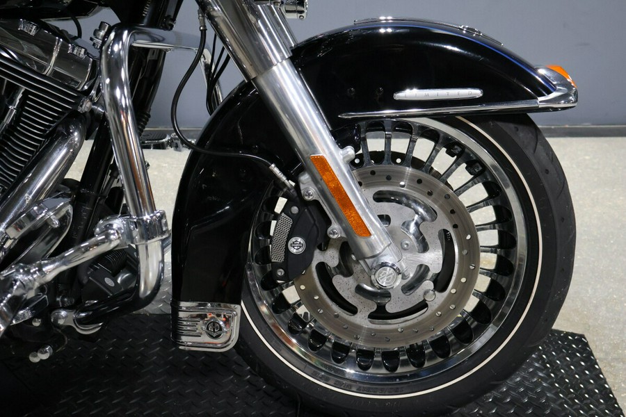 2013 Harley-Davidson Electra Glide Ultra Limited FLHTK