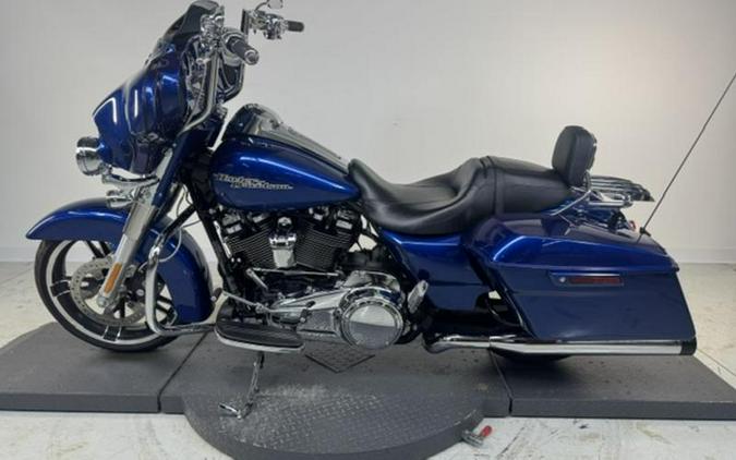 2017 Harley-Davidson® FLHX - Street Glide®