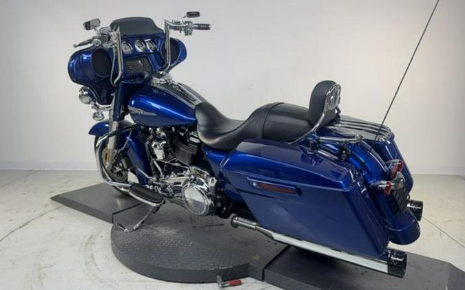 2017 Harley-Davidson® FLHX - Street Glide®