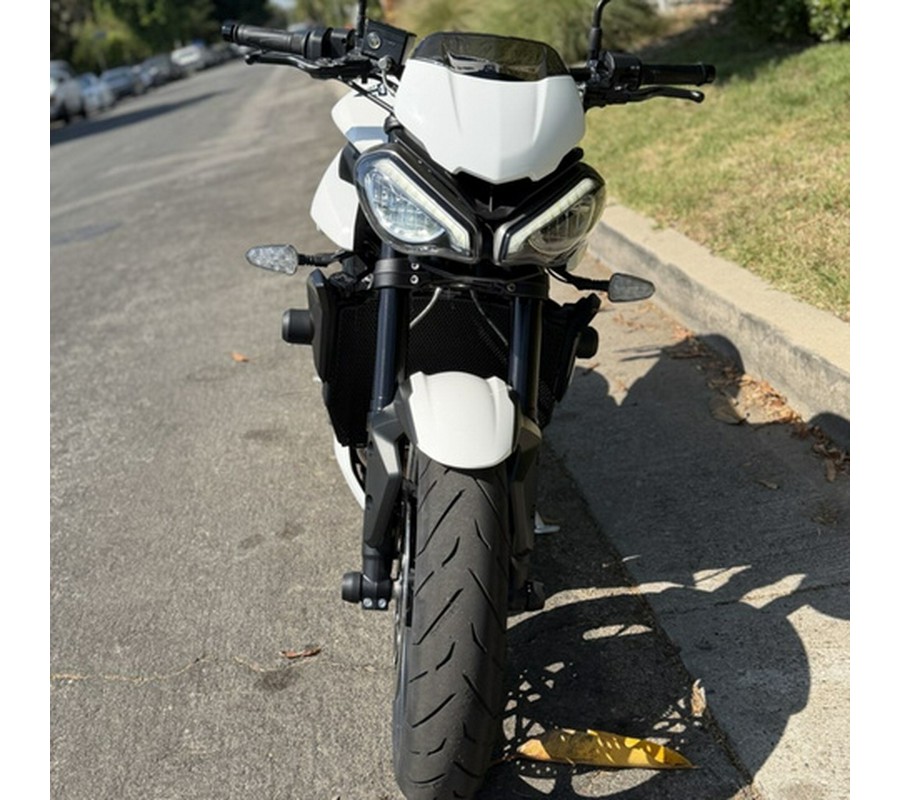 2025 Triumph Street Triple 765 R Pure White