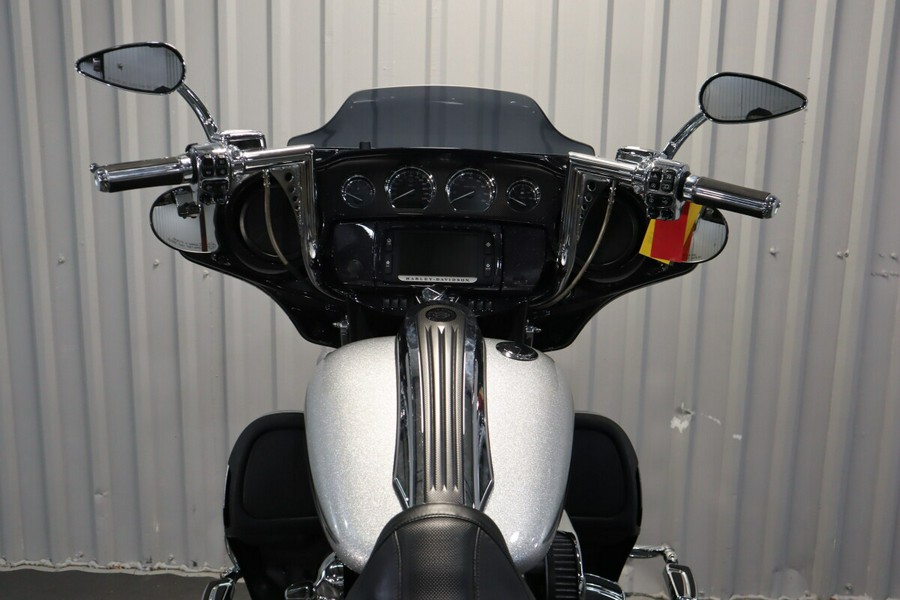 2015 Harley-Davidson CVO Street Glide