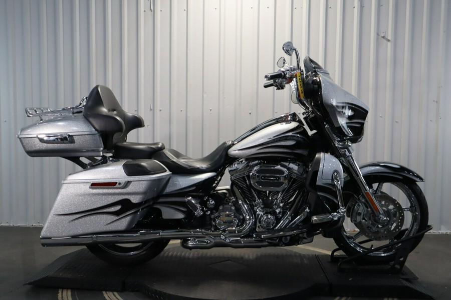 2015 Harley-Davidson CVO Street Glide