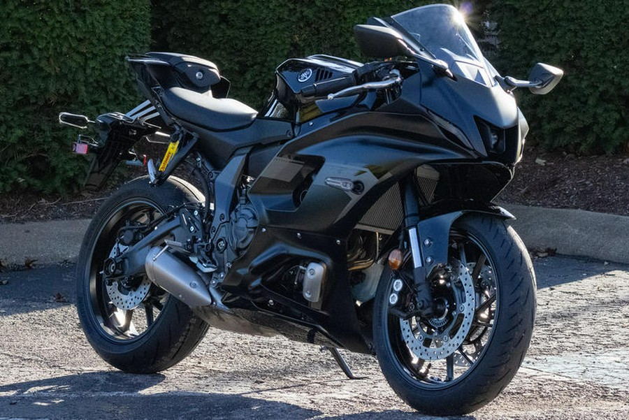 2025 Yamaha YZF-R7