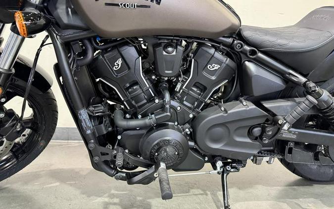 2025 Indian Motorcycle® Sport Scout® Limited +Tech Nara Bronze Metallic Smoke