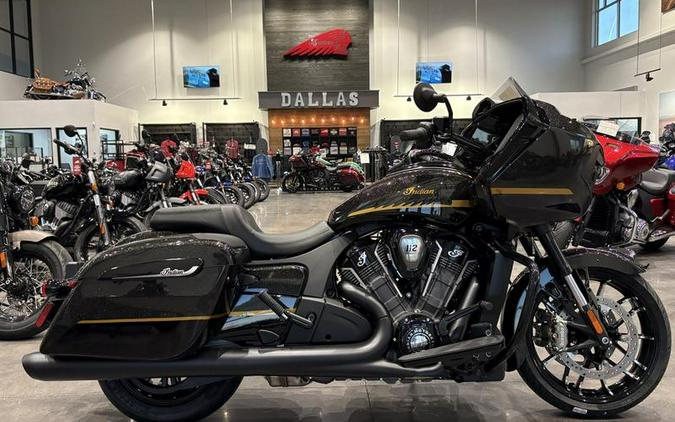 2026 Indian Motorcycle® CHALLENGER DH 112, Dark Horse® with PowerBand Audio Package